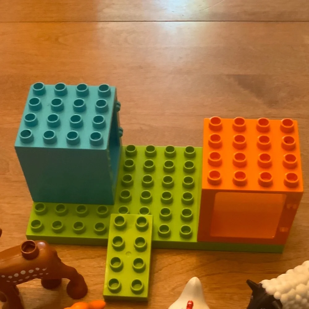 Lego Duplo Farmville Animals & Blocks Collection